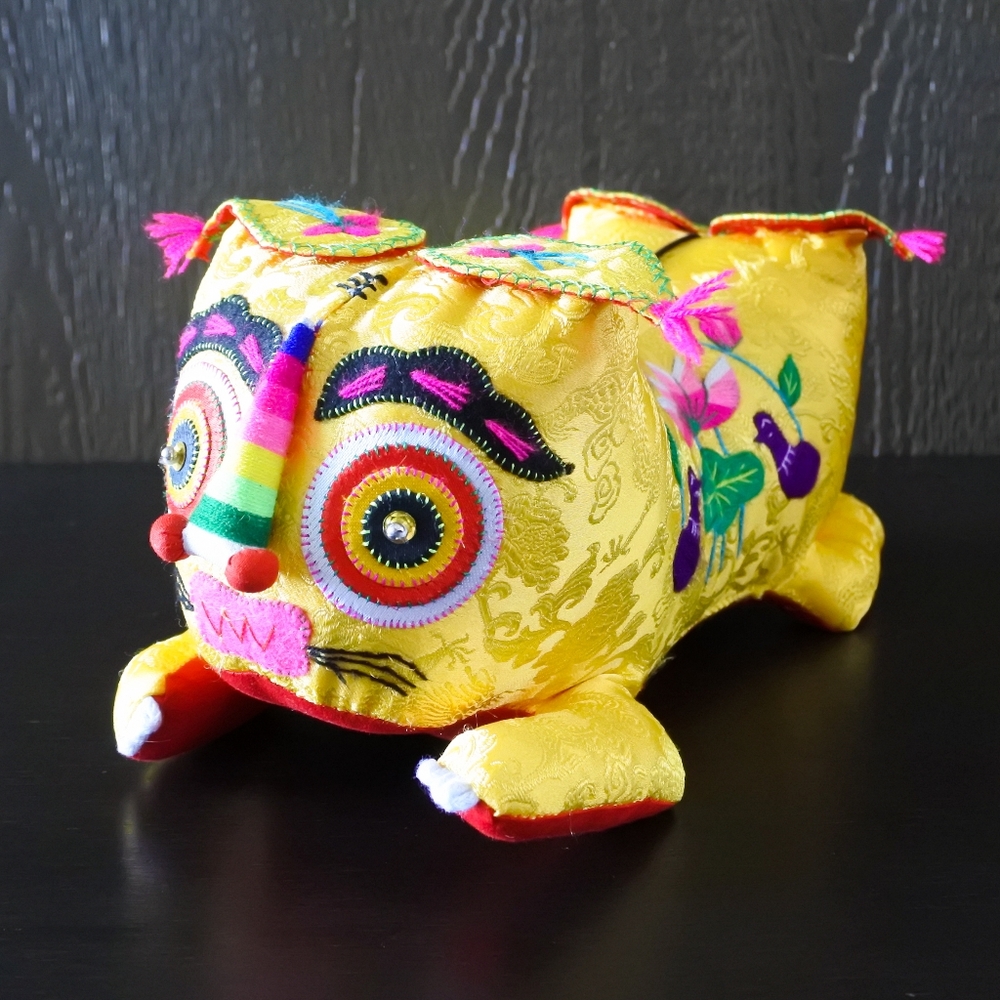 Handmade Chinese Lucky Tiger Embroidered Folk Art Decorative Accent Pillow